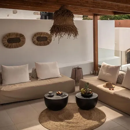 Mint Villa Checkin * كوتولوفاري